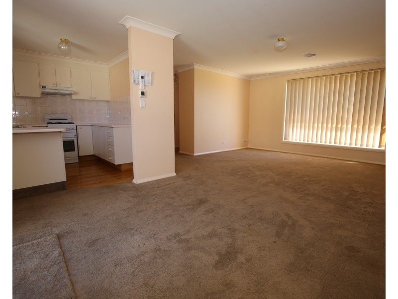 35a TURNER CRESCENT, Orange NSW 2800