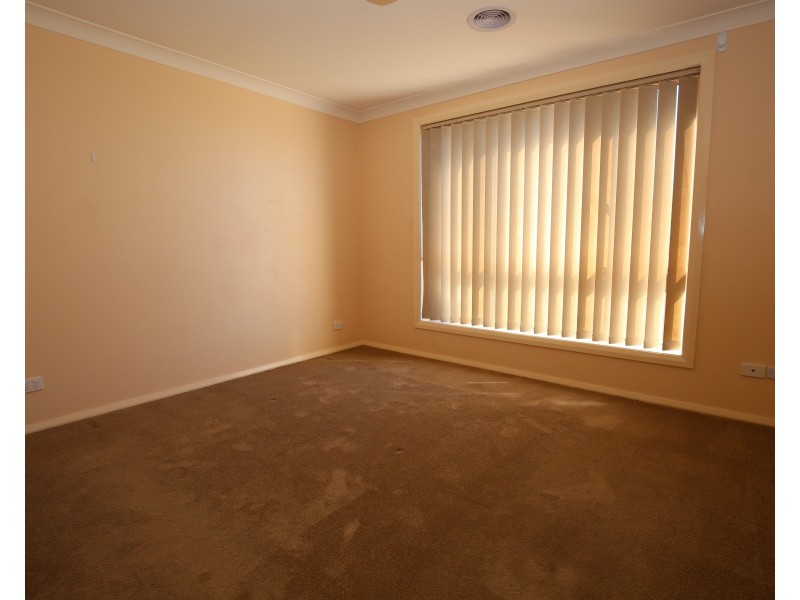 35a TURNER CRESCENT, Orange NSW 2800