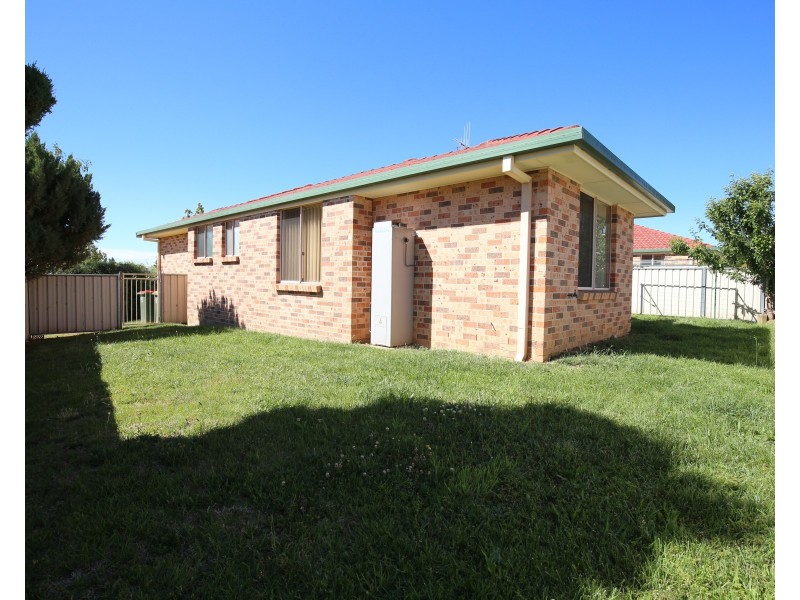 35a TURNER CRESCENT, Orange NSW 2800