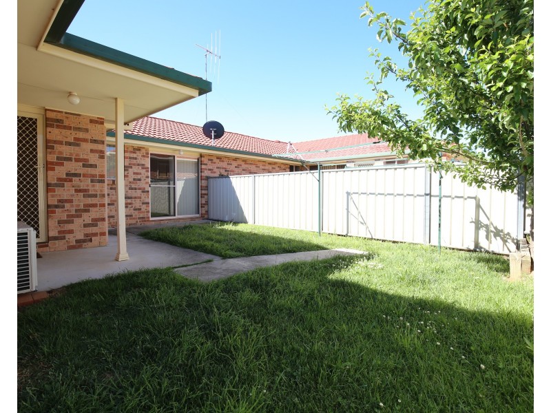 35a TURNER CRESCENT, Orange NSW 2800