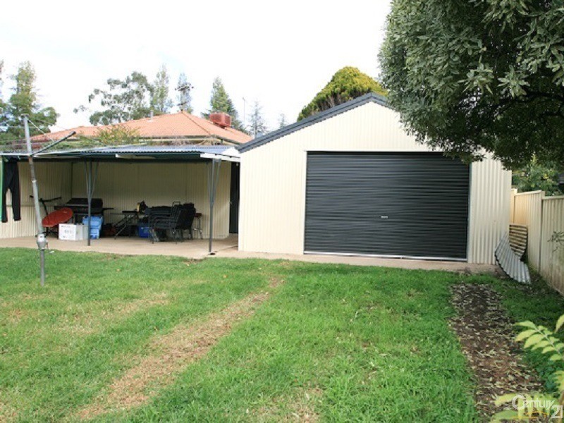 5 BURRENDONG WAY, Orange NSW 2800
