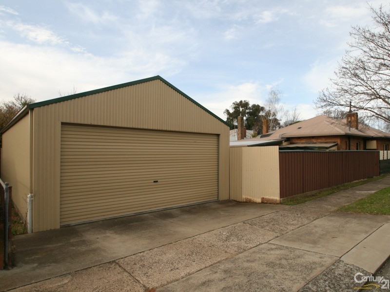 99 LORDS PLACE, Orange NSW 2800