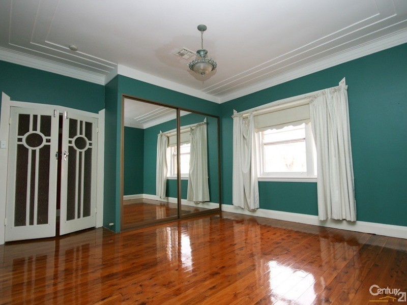 99 LORDS PLACE, Orange NSW 2800