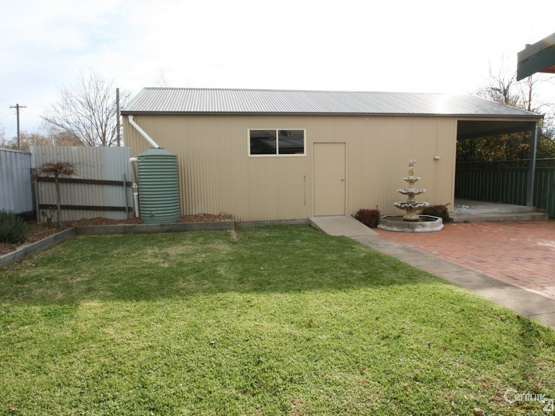 99 LORDS PLACE, Orange NSW 2800