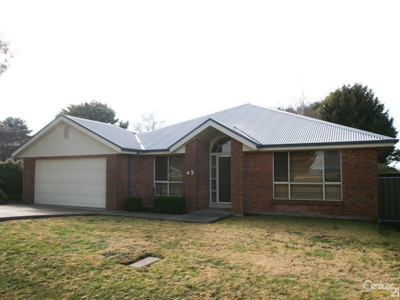 Spring Hill NSW 2800