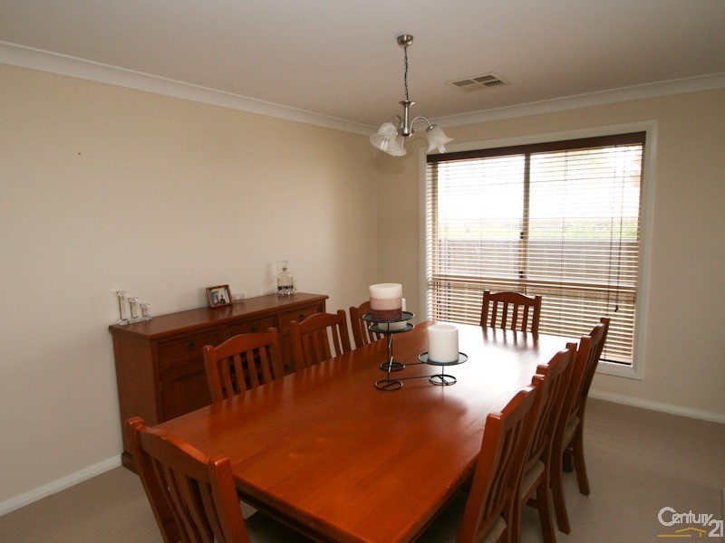 Spring Hill NSW 2800