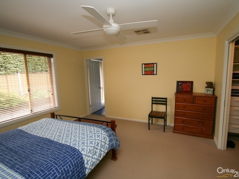 Spring Hill NSW 2800