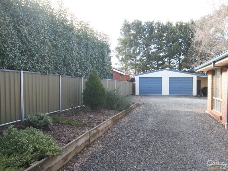 Spring Hill NSW 2800