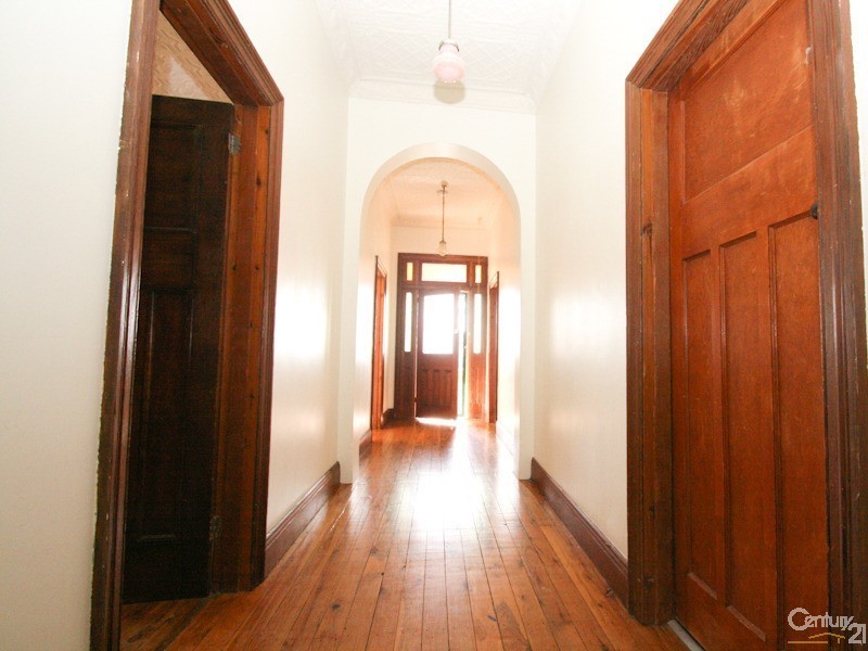 36 Caroline Street, Orange NSW 2800