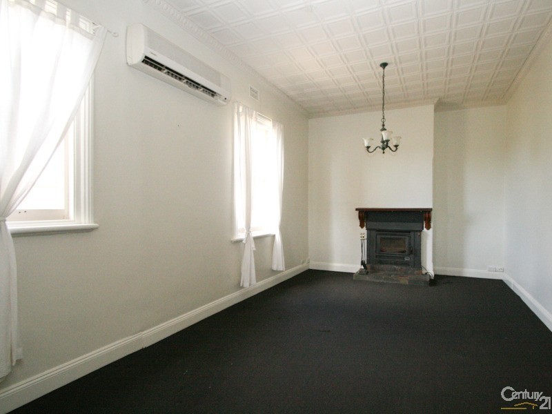 36 Caroline Street, Orange NSW 2800