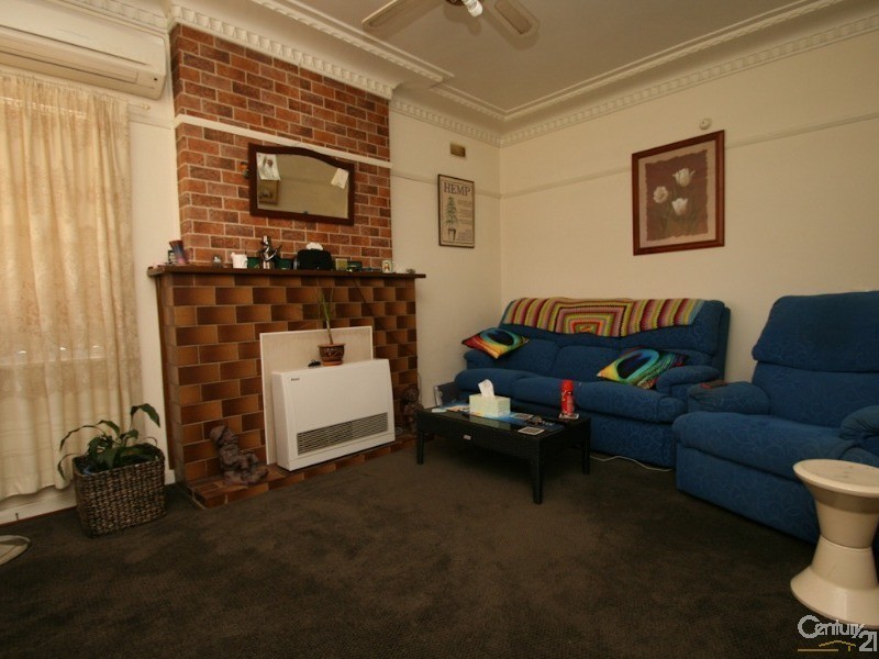 17 TOBRUK CRESCENT, Orange NSW 2800