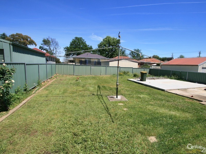 17 TOBRUK CRESCENT, Orange NSW 2800