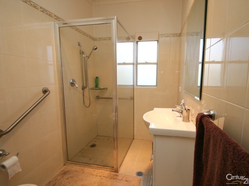 17 TOBRUK CRESCENT, Orange NSW 2800