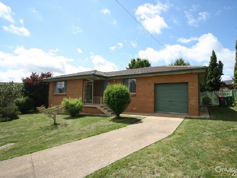 9 Morobe Place, Orange NSW 2800