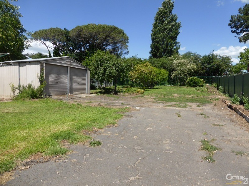 20 Allenby Road, Orange NSW 2800