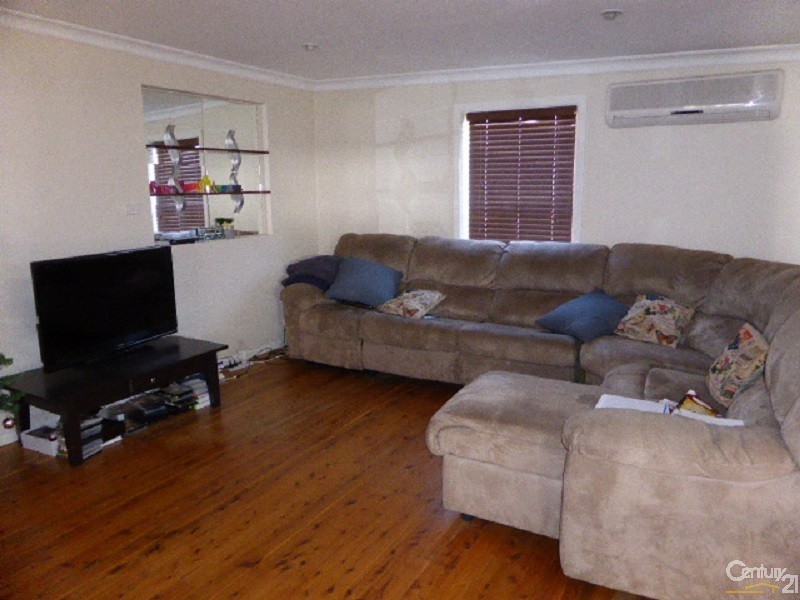 15 Kearneys Dr, Orange NSW 2800