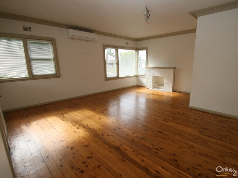375 Lords Place, Orange NSW 2800