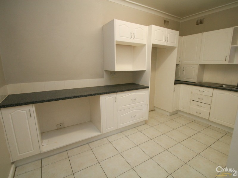 2/13 TORPY STREET, Orange NSW 2800