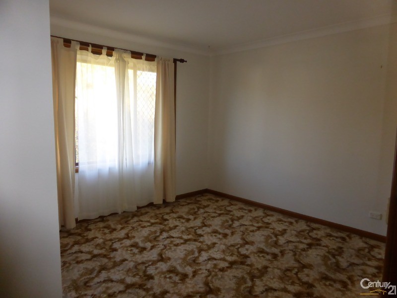 9 Pulari Place, Orange NSW 2800