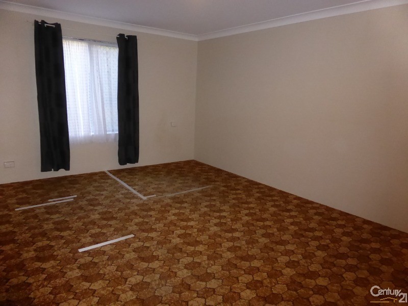 9 Pulari Place, Orange NSW 2800