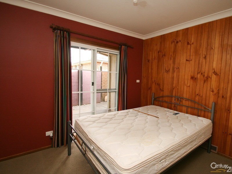 6 WOODWARD STREET, Orange NSW 2800