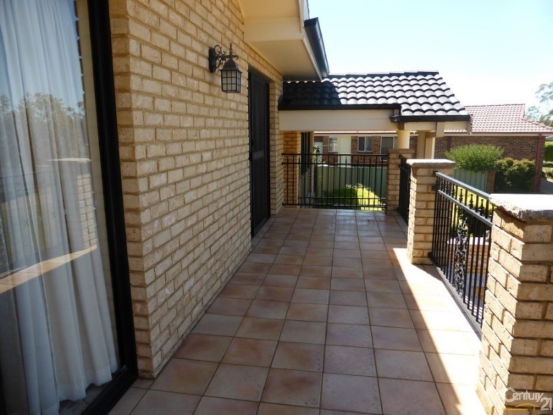 4 Pine Ridge Drive, Orange NSW 2800