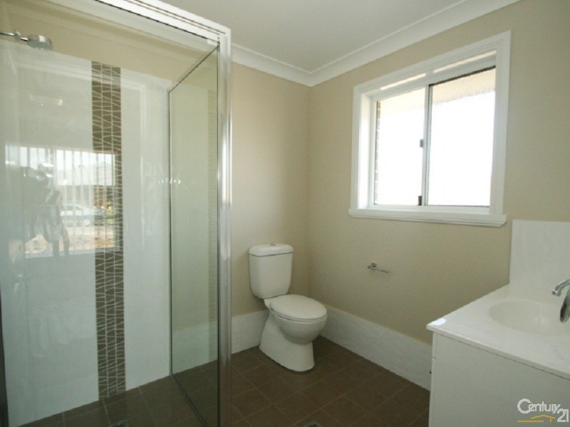 6 CLEM McFAWN PLACE, Orange NSW 2800