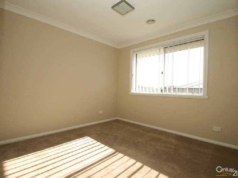 6 CLEM McFAWN PLACE, Orange NSW 2800