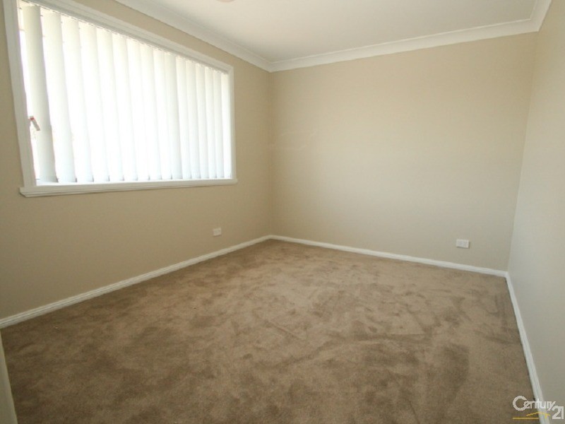 6 CLEM McFAWN PLACE, Orange NSW 2800