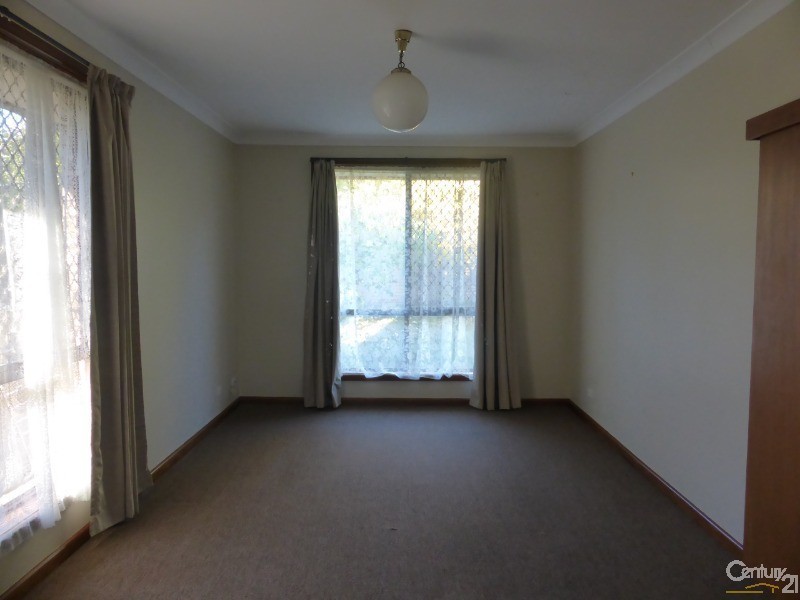 9 PULARI PLACE, Orange NSW 2800