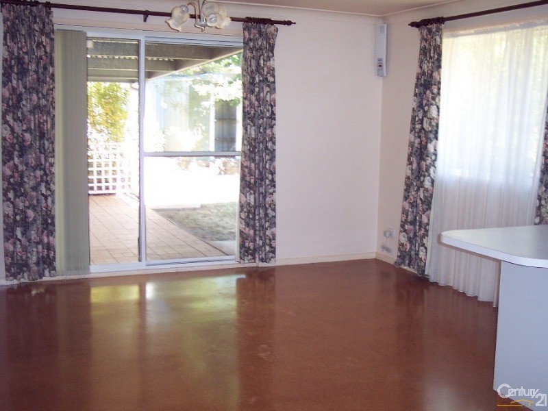 12 AVONDALE DRIVE, Orange NSW 2800