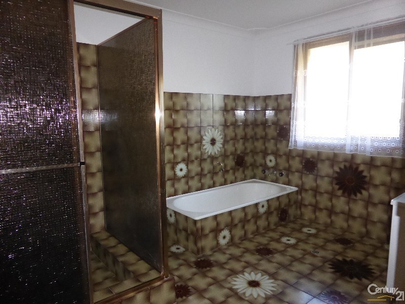 9 Pulari Place, Orange NSW 2800