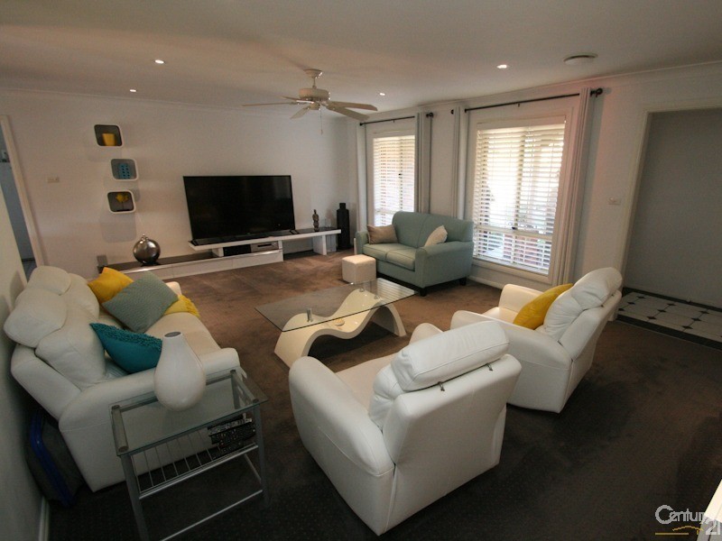 17  LYREBIRD PLACE, Orange NSW 2800