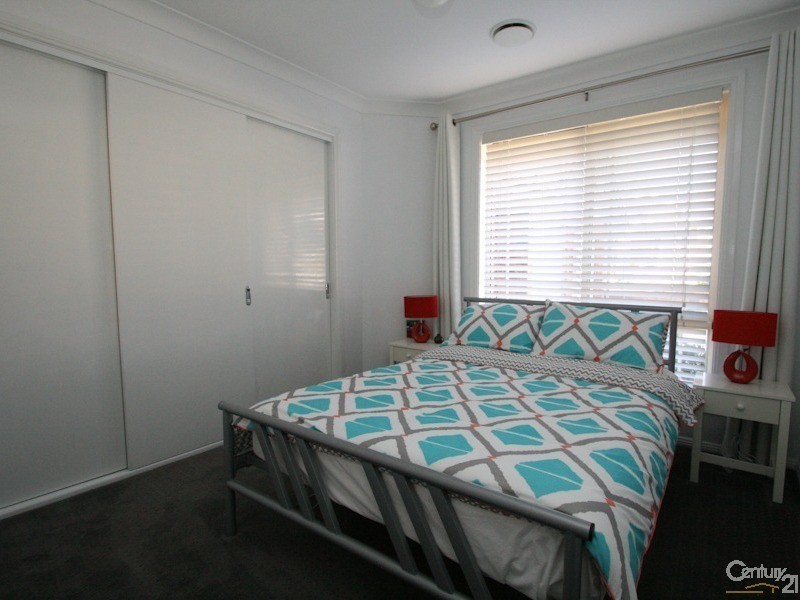 17  LYREBIRD PLACE, Orange NSW 2800