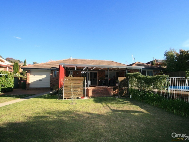 17  LYREBIRD PLACE, Orange NSW 2800