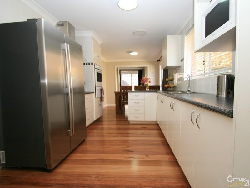 33 JAMES SHEAHAN DRIVE, Orange NSW 2800