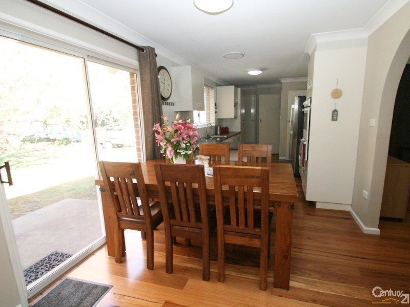 33 JAMES SHEAHAN DRIVE, Orange NSW 2800