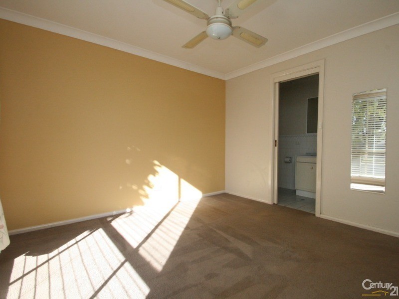 11 JAMES SHEAHAN DRIVE, Orange NSW 2800