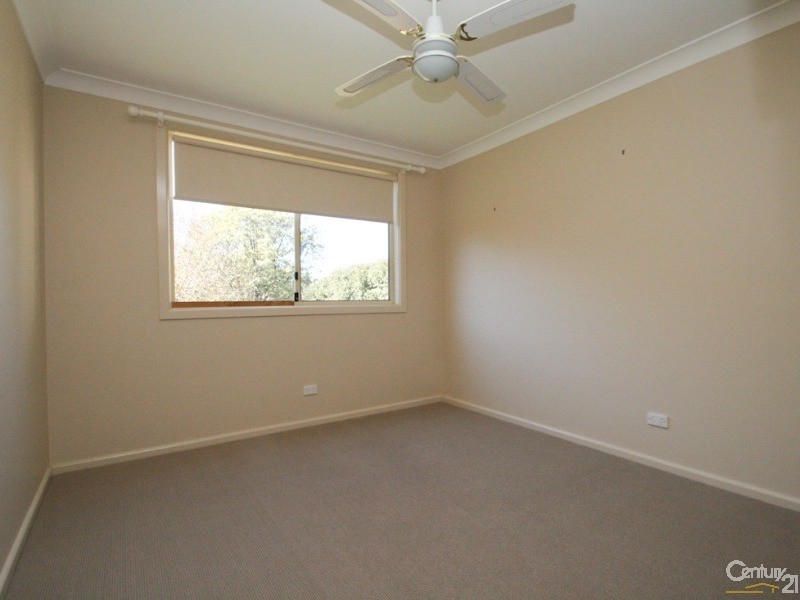 Spring Hill NSW 2800