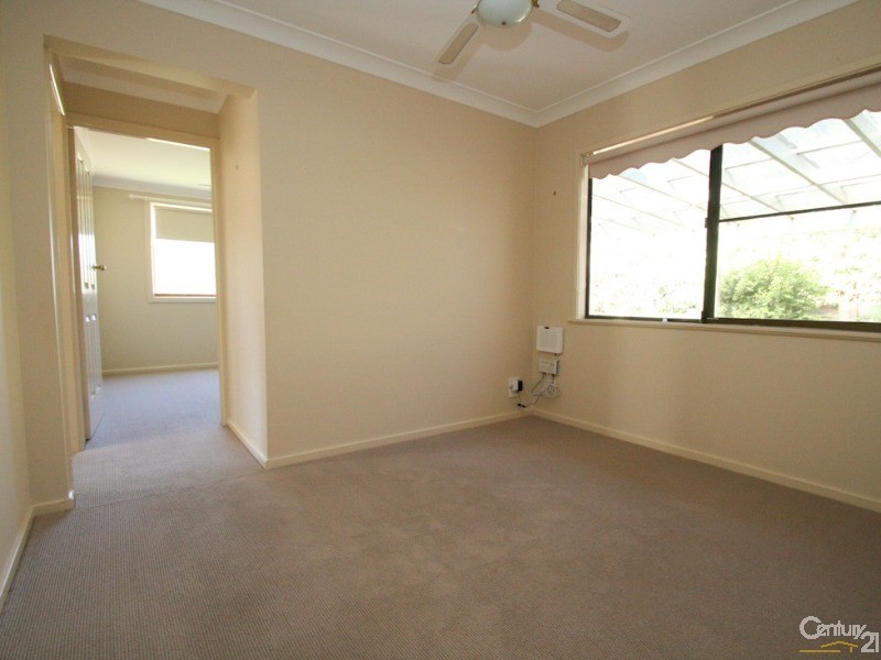 Spring Hill NSW 2800