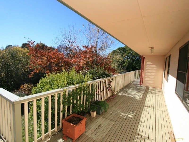 Spring Hill NSW 2800