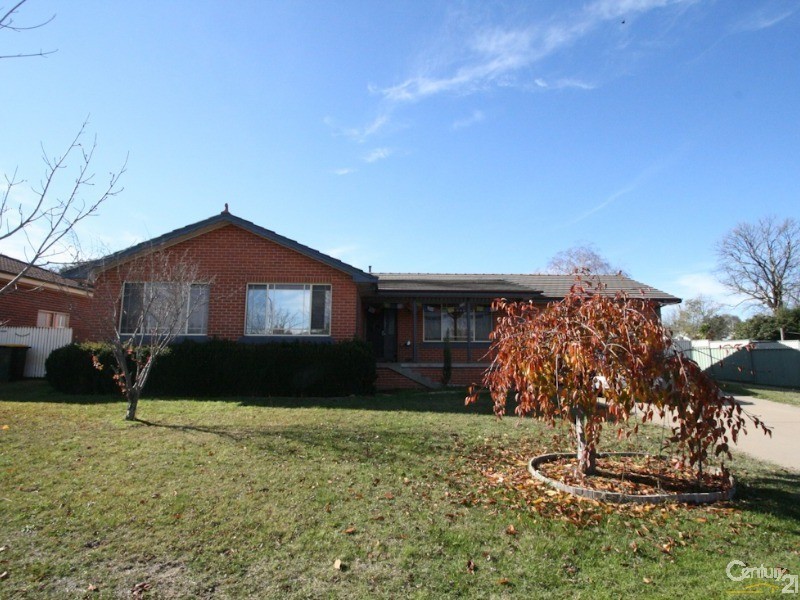 11 ALAN RIDLEY PLACE, Orange NSW 2800