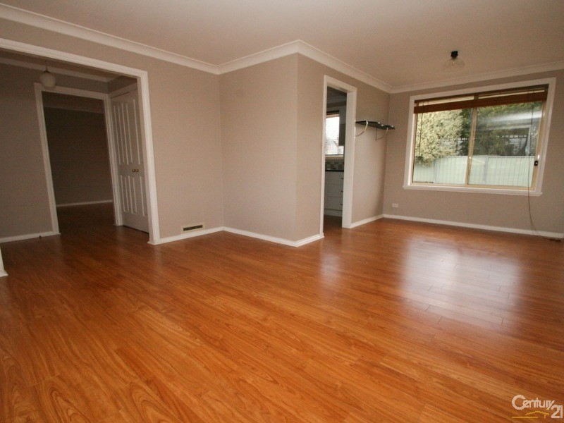 11 ALAN RIDLEY PLACE, Orange NSW 2800