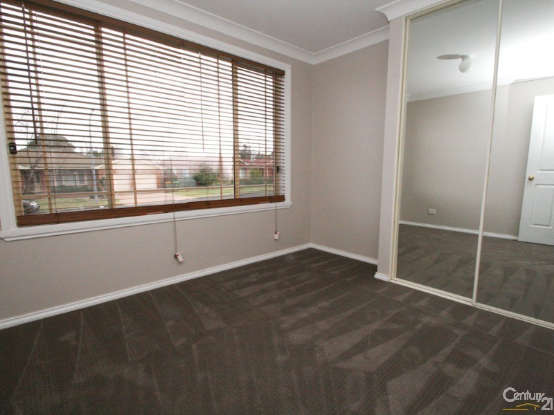 11 ALAN RIDLEY PLACE, Orange NSW 2800