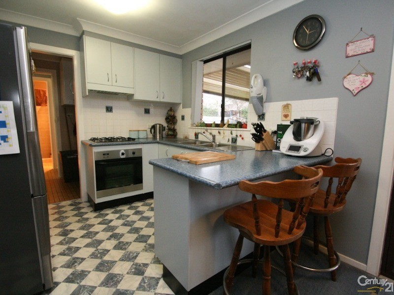 7 PIONEER PLACE, Orange NSW 2800