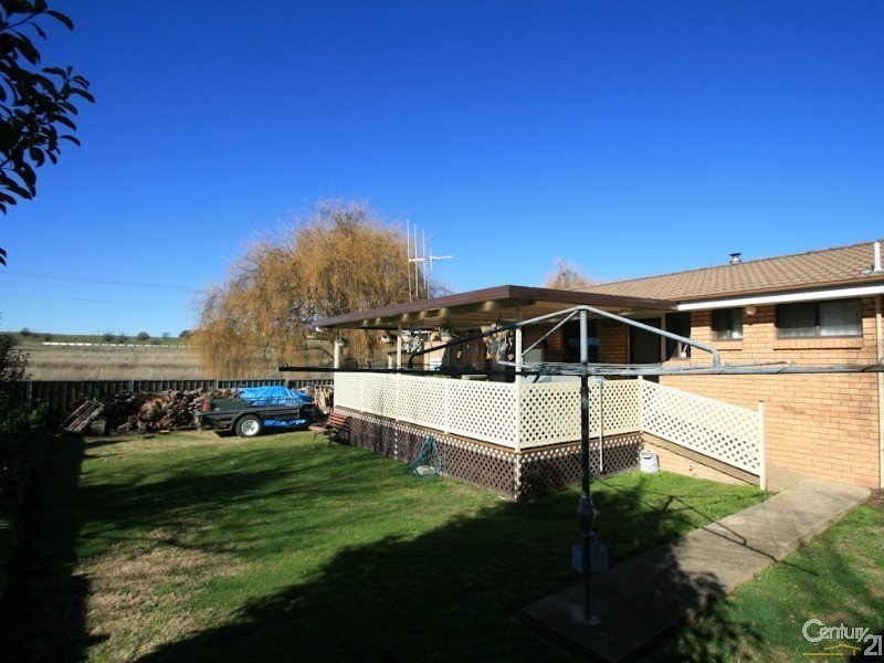 7 PIONEER PLACE, Orange NSW 2800