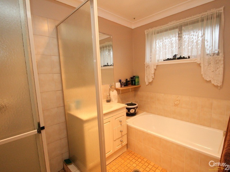 7 PIONEER PLACE, Orange NSW 2800