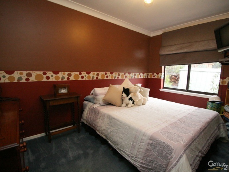 7 PIONEER PLACE, Orange NSW 2800