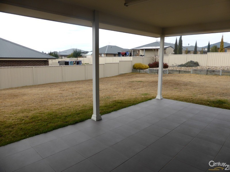 37 Jonathan Road, Orange NSW 2800