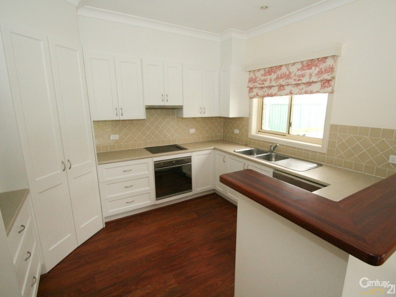 Spring Hill NSW 2800